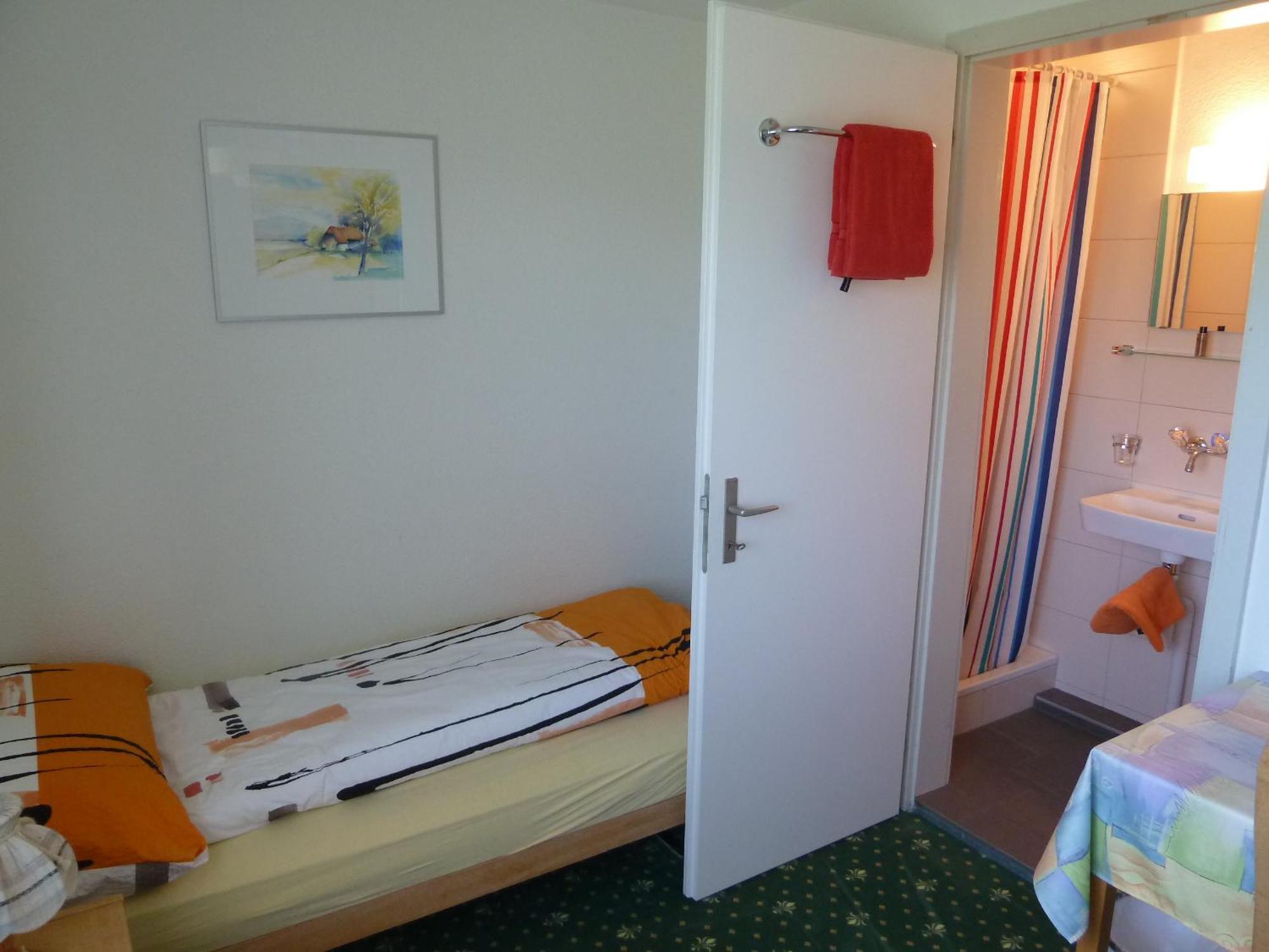 Hotel Restaurant Sunnmatt Aeschi Bei Spiez Extérieur photo